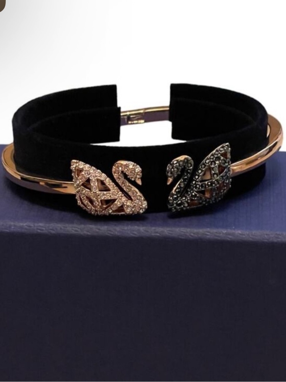 Swarovski Double Facet Black Silver Swan Open Cuff Bangle NEW $289